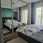 Charming Ac 2-bedroom Center Family, Couples Friendly Διαμέρισμα