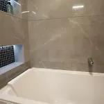 Διαμέρισμα Charming Ac 2-bedroom Center Family, Couples Friendly Αντίμπ