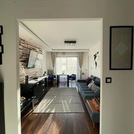 Charming Ac 2-bedroom Center Family, Couples Friendly 아파트 앙티브