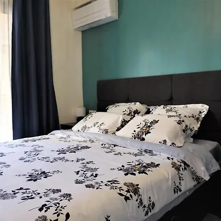 Charming Ac 2-bedroom Center Family, Couples Friendly Apartment Antibes